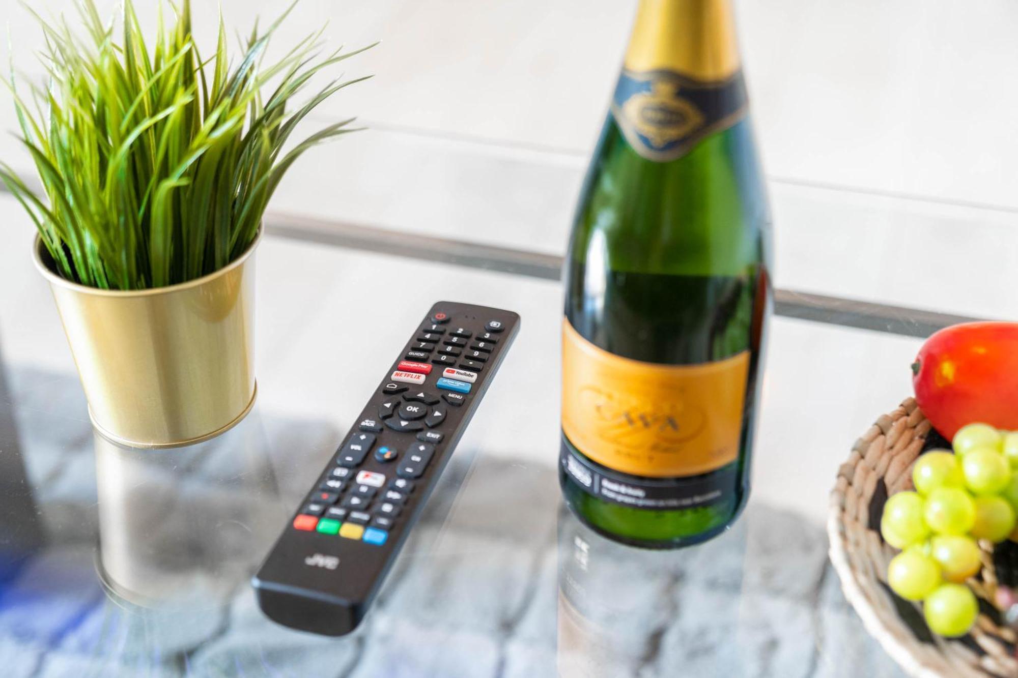 Five Bedroom Townhouse - Near City Centre - Edgbaston - On Street Parking - Wifi - Netflix - 974P 버밍엄 외부 사진