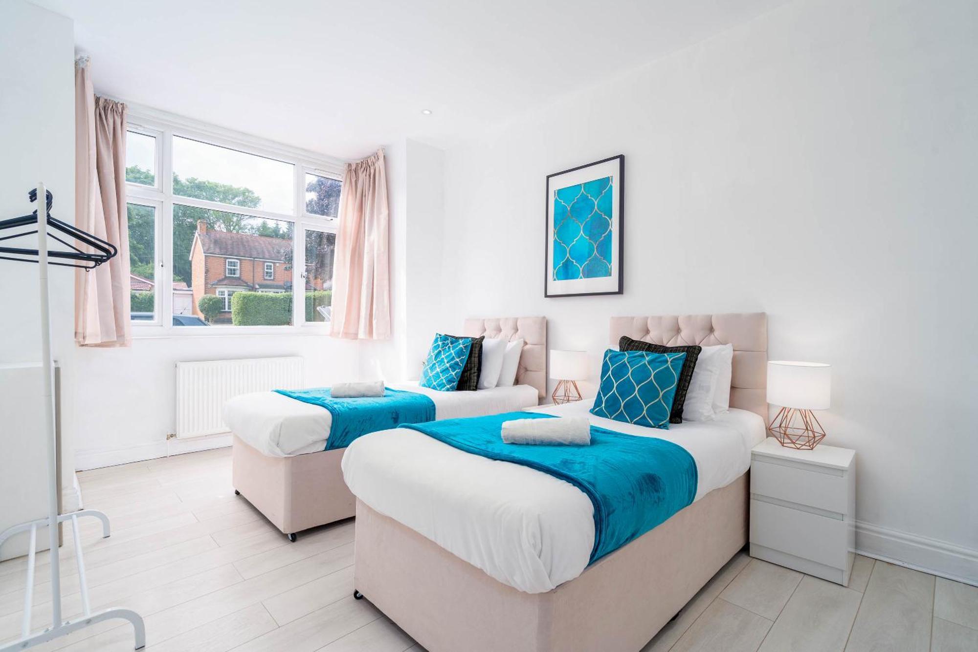 Five Bedroom Townhouse - Near City Centre - Edgbaston - On Street Parking - Wifi - Netflix - 974P 버밍엄 외부 사진