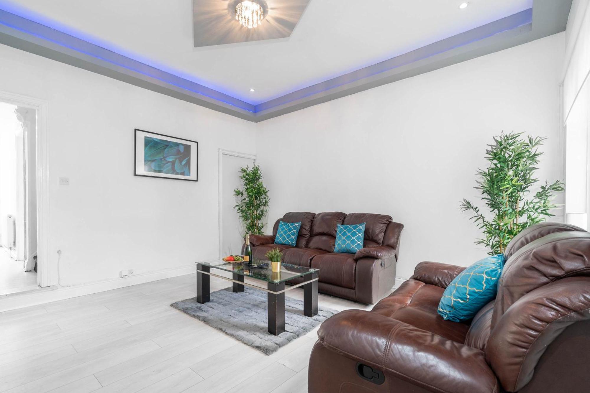 Five Bedroom Townhouse - Near City Centre - Edgbaston - On Street Parking - Wifi - Netflix - 974P 버밍엄 외부 사진